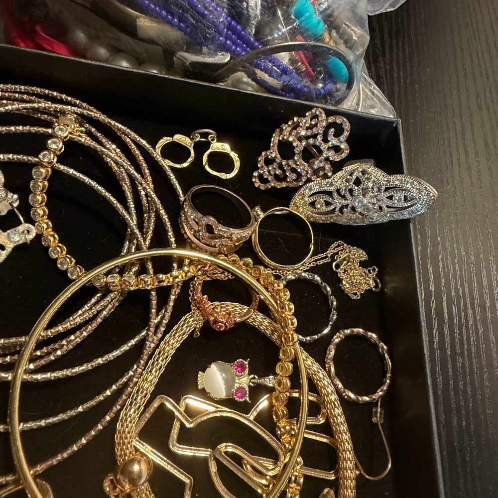 1lbs of mystery jewelry box with gold & silver pieces, Swarovski